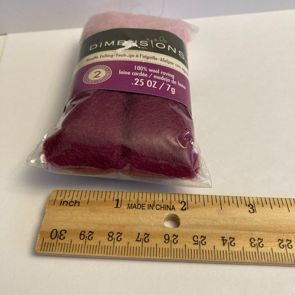 24 Dimensions FeltWorks 100% Wool Roving 0.25oz Pastel Pink Rhubarb Crafts - Picture 13 of 14